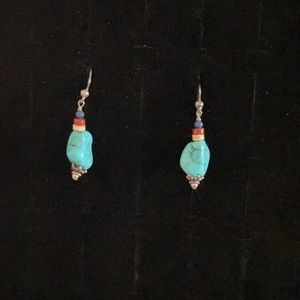 Vintage dangling piercing earrings. E3